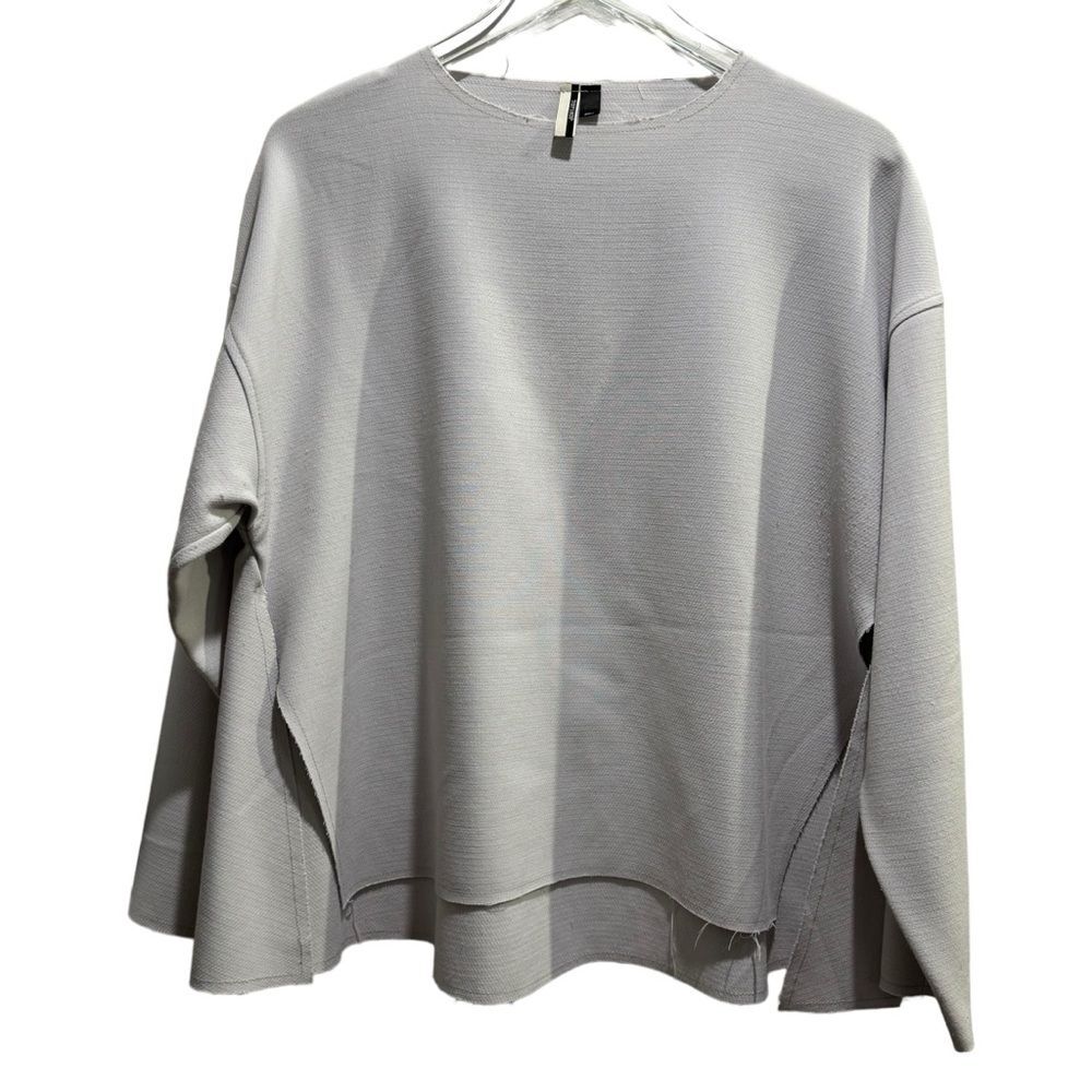 Top Shop Oversized Rough Edge Cropped Long Sleeve Top Size 2 light gray